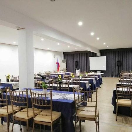 Whitewoods Convention And Leisure Hotel Silang Exterior foto