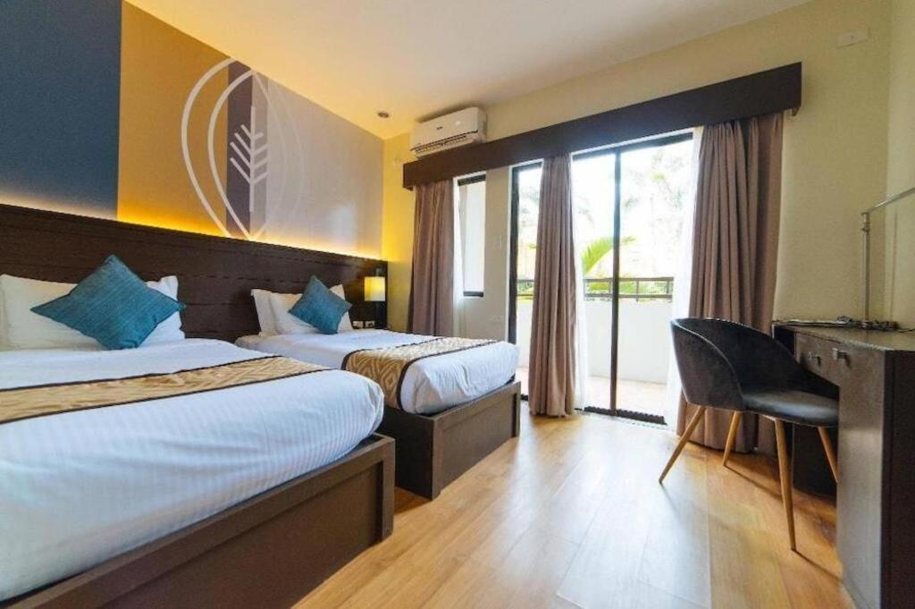 Whitewoods Convention And Leisure Hotel Silang Exterior foto